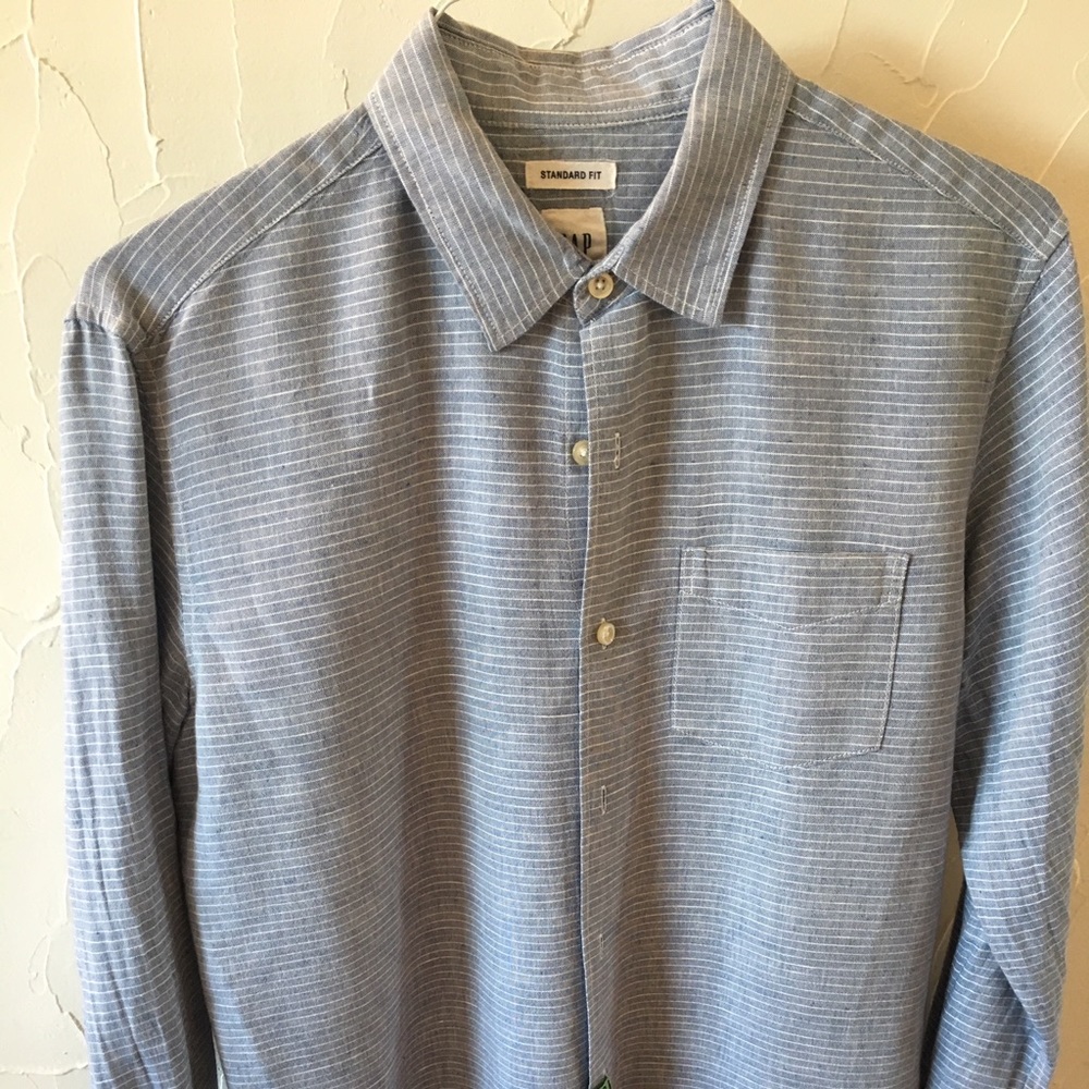 Gap Button Down- Standard fit